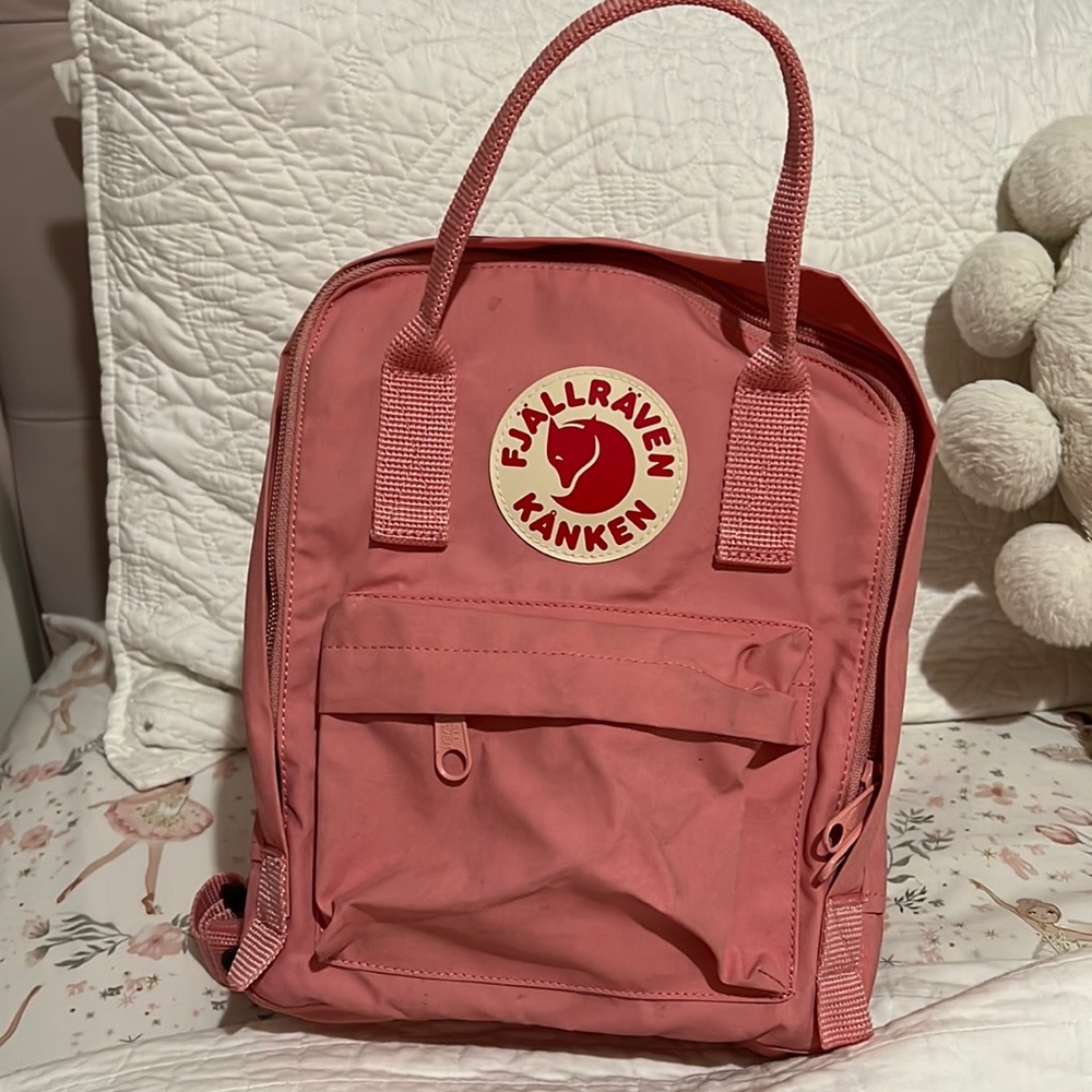 Fjallraven Kanken backpack mini
